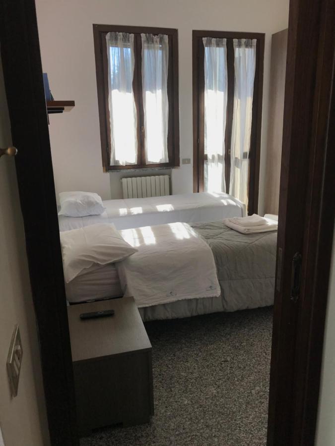 Appartamento Mirjana Cislago Exterior foto