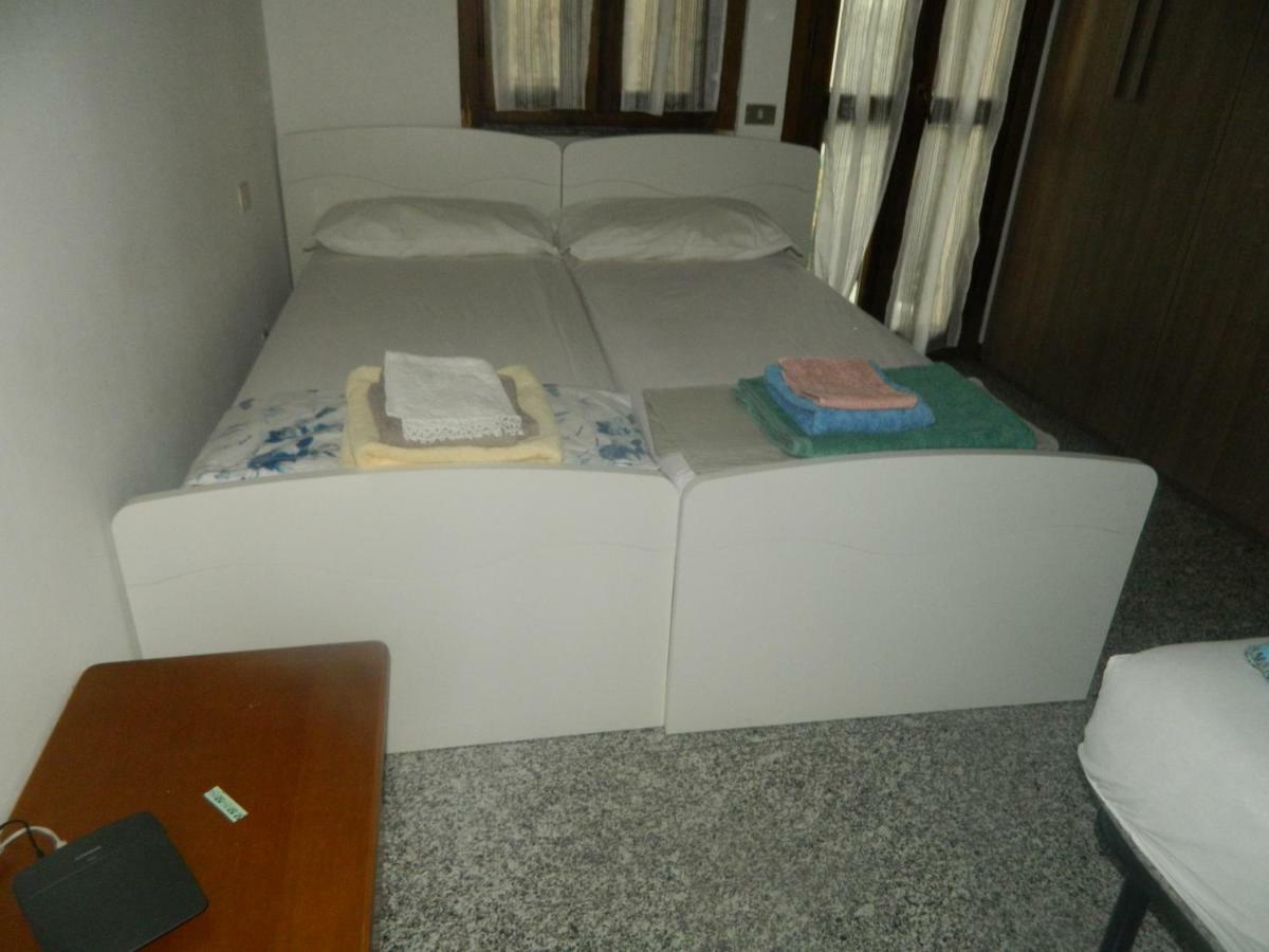 Appartamento Mirjana Cislago Exterior foto